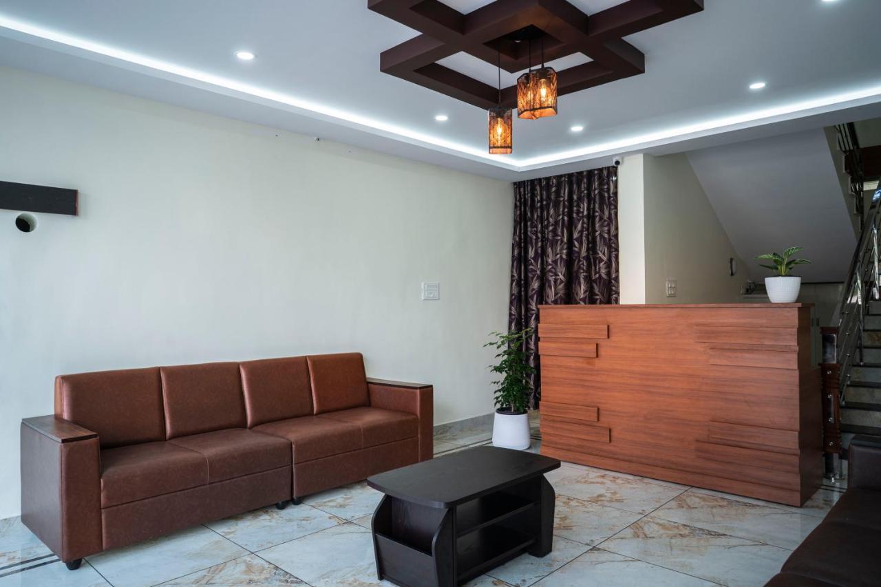 Aldora Airport Residency Hotel Nedumbassery Bagian luar foto