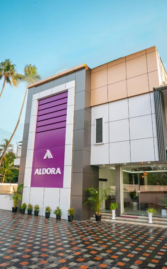 Aldora Airport Residency Hotel Nedumbassery Bagian luar foto