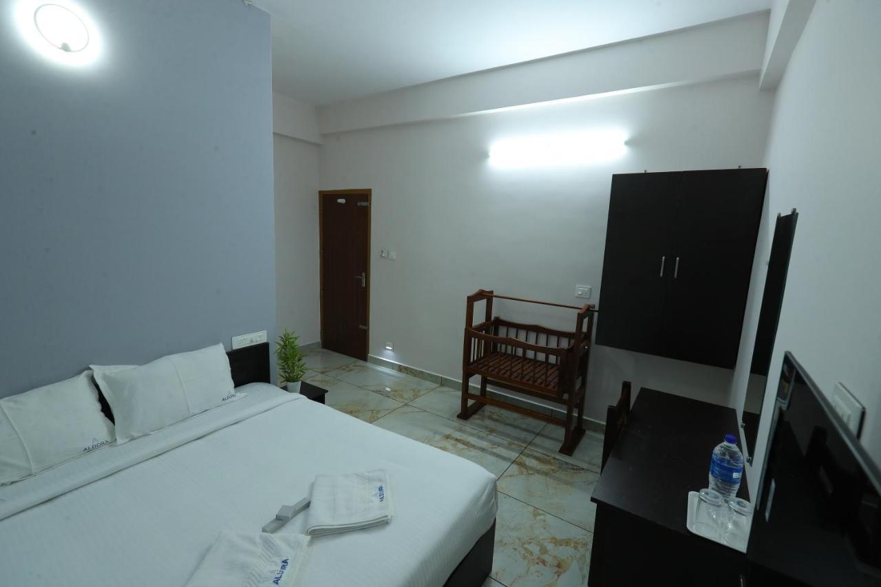 Aldora Airport Residency Hotel Nedumbassery Bagian luar foto
